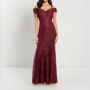 R & M Richards Burgundy Formal/ Bridesmaid/Mother of the Bride Dress Gown Size 4